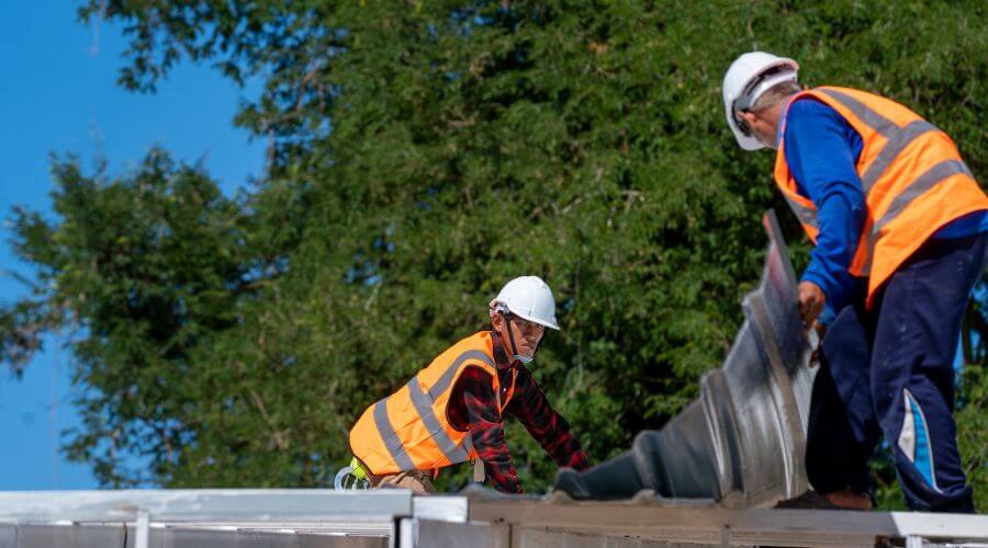 Professional Flat Roofing Installation in Long Beach, MS