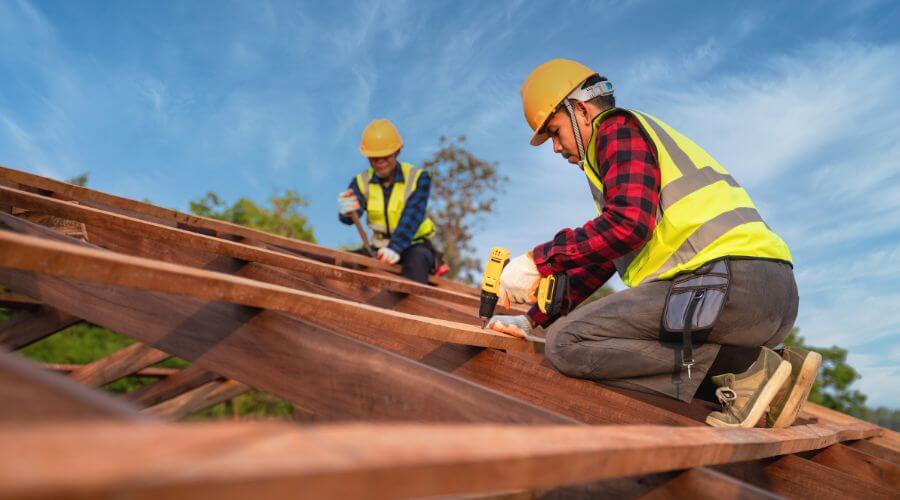 Professional Flat Roofing Installation services in Long Beach, MS